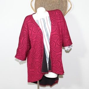 LulaRoe Lindsey Burgundy Chevron Kimono Wrap
